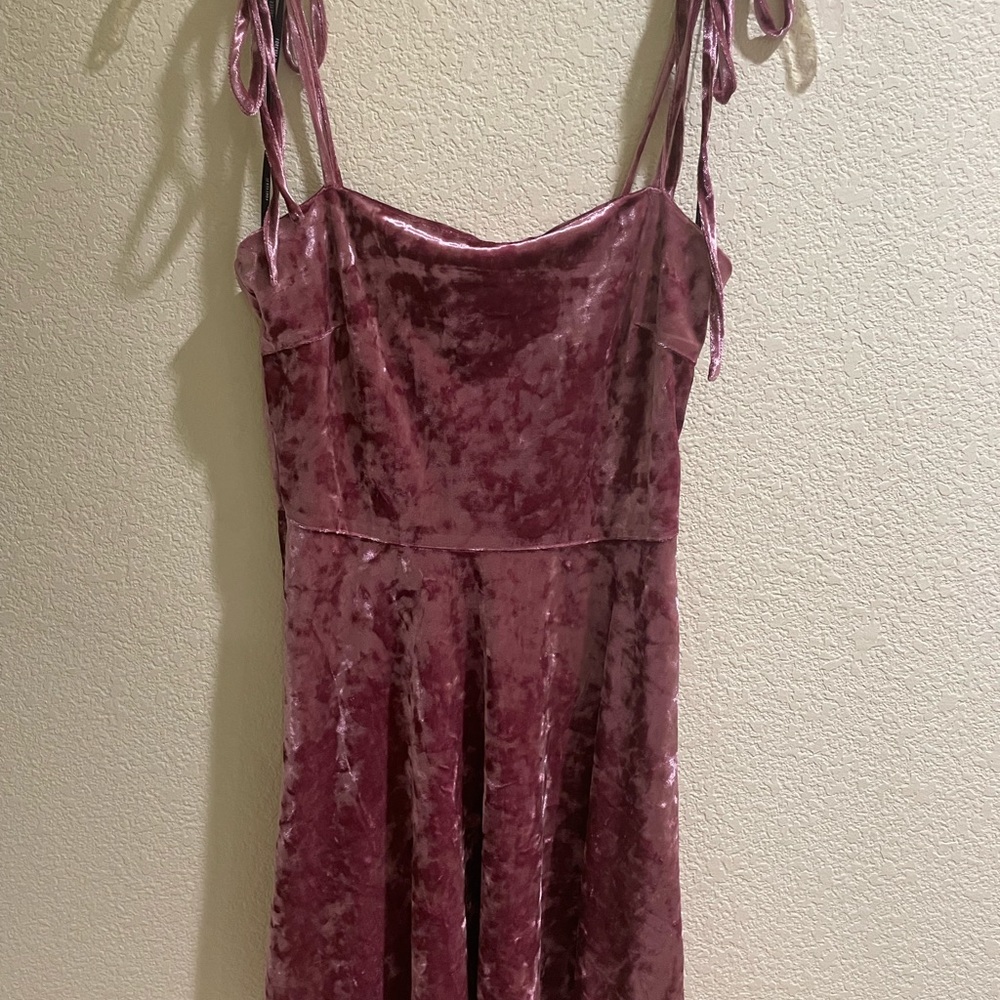 Forever21 dusty pink mauve velvet bow strap short dress